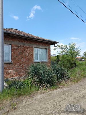 Продава къща в село Събрано общ. Нова Загора 1 - storey 50 sq. m. built-up area 1700 sq. m. courtyard | Houses / Villas | Sabrano