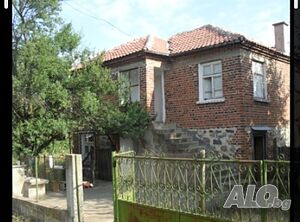 Къща в село Момина църква 2 - storey 128 sq. m. built-up area 1000 sq. m. courtyard | Houses / Villas | Momina tsarkva