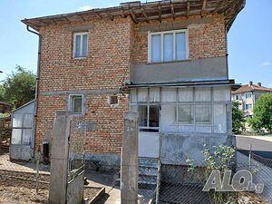 КЪЩА готова за обитаване 2 - storey 136 sq. m. built-up area 252 sq. m. courtyard | Houses / Villas | Malko Tarnovo