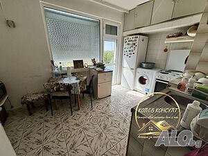 Продавам апартамент 1-Bedroom 65 sq. m. Brick 1980 y. 5 floor Last floor | Apartments | Dimitrovgrad