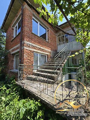 Продава къща, с. Помощник 2 - storey 120 sq. m. built-up area 1000 sq. m. courtyard | Houses / Villas | Pomoshtnik