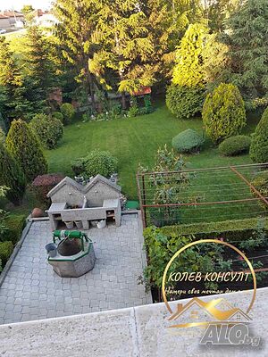 Продавам къща, с. Стамболийски 3 - storey 300 sq. m. built-up area 3000 sq. m. courtyard | Houses / Villas | Stamboliyski
