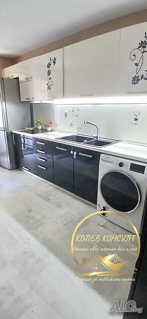Продавам апартамент, гр. Гълъбово 2-Bedroom 74 sq. m. Brick 1980 y. 2 floor Not last | Apartments | Galabovo