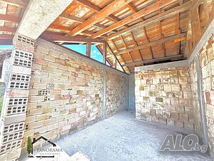 Къща, с. Мараш 80 sq. m. built-up area 826 sq. m. courtyard | Houses / Villas | Marash
