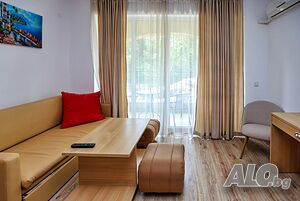 Голямо студио в кв. Чайка Studio 50 sq. m. Furnished Not last floor | Apartments | Чайка Sunny Beach (resort)