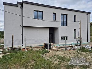 Къща с. Айдарово общ. Благоевград 2 - storey 298 sq. m. built-up area 539 sq. m. courtyard | Houses / Villas | Izgrev
