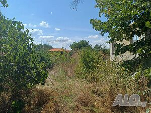 Парцел в село Бата общ. Поморие 800 кв.м с ток и вода-възможност за строителство. Sale 800 sq. m. Regulated (RLE) With electricity Water pipe | Land for development, Investment projects | Bata