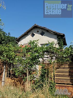 Къща само на 8 км. от Пловдив, село Крислово, област Пловдив 1 - storey 76 sq. m. built-up area 1104 sq. m. courtyard | Houses / Villas | Krislovo