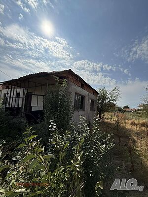 77 кв.м РЗП 1250 кв.м двор 77 sq. m. built-up area 1250 sq. m. courtyard | Houses / Villas | Belovitsa