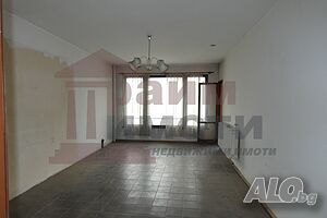 3стаен, Етрополе, център, 80000 Е 2-Bedroom 89 sq. m. Panel 1985 y. 4 floor | Apartments | Etropole