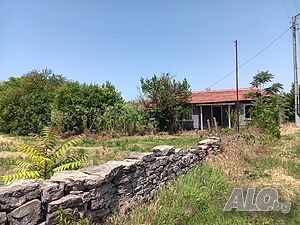 Къща с. Младово 1 - storey 70 sq. m. built-up area 1680 sq. m. courtyard | Houses / Villas | Mladovo