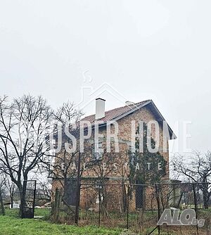 ЕКСКЛУЗИВНА ОФЕРТА! Двуетажна къща с голям двор в с. Караново! 2 - storey 165 sq. m. built-up area 1325 sq. m. courtyard | Houses / Villas | Karanovo