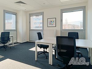 Самостоятелно офис пространство за 5 души в Regus BSR 1 Office 75 sq. m. Intermediate floor | Shops, Offices | Slatina Sofia