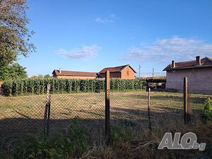 Парцел в близост до Плевен, подходящ за фотоволкаик. Sale 491 sq. m. Regulated (RLE) Without electricity Without water | Land for development, Investment projects | Чешмата Tarnene