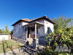 Къща в района на Плевен! 1 - storey 136 sq. m. built-up area 1367 sq. m. courtyard | Houses / Villas | Novachene