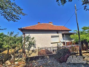Къща на Дунав / град Оряхово /! 2 - storey 302 sq. m. built-up area 725 sq. m. courtyard | Houses / Villas | Oryahovo
