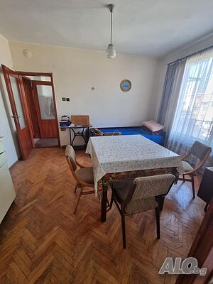 Простоен тухлен апартамент 119кв.м., с два тавана и две мази Large 119 sq. m. Brick 1970 y. 2 floor Not last | Apartments | Center Pleven