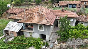 Къща за ремонт за продажба в с. Дряновец, обл. Разград 2 - storey 100 sq. m. built-up area 2880 sq. m. courtyard | Houses / Villas | Dryanovets