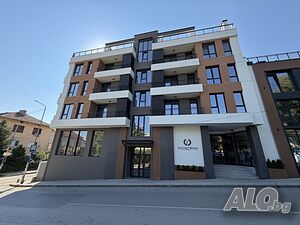 Просторен офис под наем Office Medical office Beauty salon Other 106 sq. m. Second Floor | Shops, Offices | Petrich