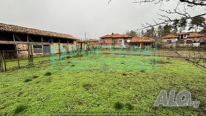 Тухлена Къща на 10км. от гр. Търговище 1 - storey 120 sq. m. built-up area 1200 sq. m. courtyard | Houses / Villas | Saedinenie