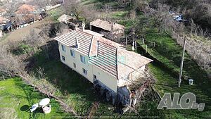 Двуетажна Тухлена Къща - с. Овчарово 2 - storey 150 sq. m. built-up area 1050 sq. m. courtyard | Houses / Villas | Център Ovcharovo