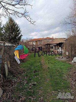 Масивна каменна къща в просторен двор 1680 м2 120 sq. m. built-up area 1680 sq. m. courtyard | Houses / Villas | Klimentovo