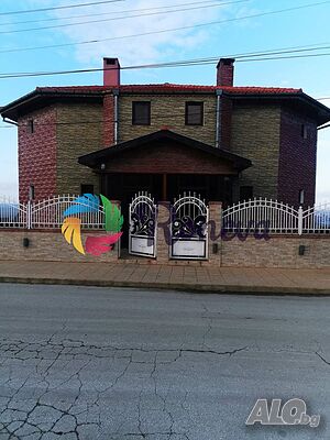 Къща на два етажа 360 sq. m. built-up area 348 sq. m. courtyard | Houses / Villas | Tutrakan