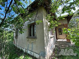 Малка къща с 3000 м² + възможност за покупка на разсрочено плащане във Вабел 1 - storey 50 sq. m. built-up area 1000 sq. m. courtyard | Houses / Villas | Vabel