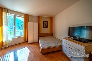 Бюджетно студио на 100м от плажа!!! Паркинг!!! Studio 34 sq. m. Brick 2007 y. 1 floor Ground floor | Apartments | Слънчев бряг - изток Sunny Beach (resort)
