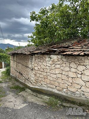 Продава се къща 2 - storey 140 sq. m. built-up area 250 sq. m. courtyard | Houses / Villas | Sedlovina