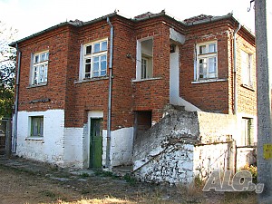 Двуетажна 126 кв.м Обзаведена 2 - storey 126 sq. m. built-up area 200 sq. m. courtyard | Houses / Villas | Brashlyan