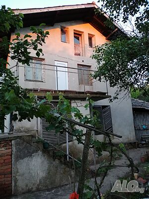 Продавам Дворно място в с. Долно Церовене обл Монтана с прилежащи постройки 2 - storey 60 sq. m. built-up area 1260 sq. m. courtyard | Houses / Villas | Dolno Tserovene