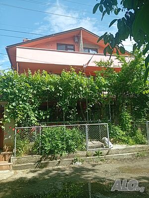 Триетажна масивна жилищна сграда в с. Окоп от собственик 3 - storey 138 sq. m. built-up area 670 sq. m. courtyard | Houses / Villas | Okop