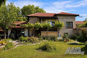 🏡 Продавам просторен имот с отличен потенциал в село Паскалевец 2 - storey 300 sq. m. built-up area 5500 sq. m. courtyard | Houses / Villas | Paskalevets