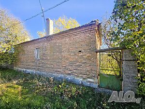 Стара къща с двор в с. Червенци 59 sq. m. built-up area 820 sq. m. courtyard | Houses / Villas | Cherventsi