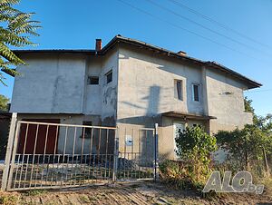 Продавам къща 3 - storey 280 sq. m. built-up area 1350 sq. m. courtyard | Houses / Villas | Granitovo