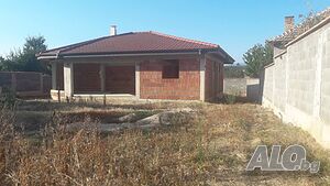 АДРЕС продава нова КЪЩА с двор в село Горно Черковище, до Казанлък 1 - storey 145 sq. m. built-up area 600 sq. m. courtyard | Houses / Villas | Gorno Cherkovishte