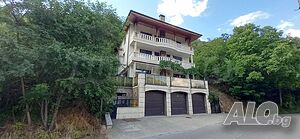 Имот с бизнес потенциал, близо до минерална вода в село Чифлик 3 - storey 650 sq. m. built-up area | Houses / Villas | Chiflik