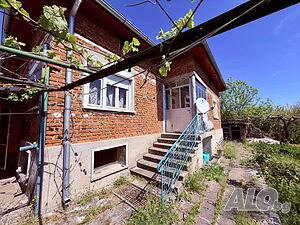 Къща с. Любеново 1 - storey 82 sq. m. built-up area 1166 sq. m. courtyard | Houses / Villas | Lyubenovo