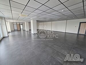 ПРЕДСТАВИТЕЛЕН ОФИС ПОД НАЕМ Office 635 sq. m. Ground floor | Shops, Offices | bul. Balgaria Veliko Tarnovo