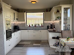 Масивна триетажна къща с двор и уникална гледка в с. Малки чифлик 3 - storey 252 sq. m. built-up area 2150 sq. m. courtyard | Houses / Villas | Malki chiflik