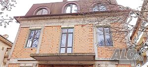 Масивна къща в град Перник, център 3 - storey 560 sq. m. built-up area 364 sq. m. courtyard | Houses / Villas | Center Pernik