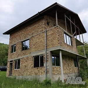 Къща за продажба в с. Искрец, общ. Своге 3 - storey 250 sq. m. built-up area | Houses / Villas | Yarlovo