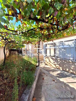 Самостоятелна къща в с. Старосел 58 sq. m. built-up area | Houses / Villas | Starosel