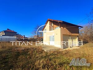 Двуетажна къща за продажба в с. Говедаре 2 - storey 890 sq. m. built-up area 750 sq. m. courtyard | Houses / Villas | Govedare