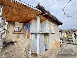 Двуетажна къща с кладенец в село Добри дял, област Велико Търново 2 - storey 100 sq. m. built-up area 583 sq. m. courtyard | Houses / Villas | Dobri dyal