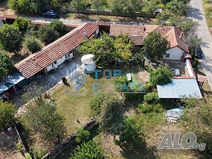 Две къщи в голямо дворно място в село Туркинча, област Габрово 1 - storey 60 sq. m. built-up area 5545 sq. m. courtyard | Houses / Villas | Turkincha