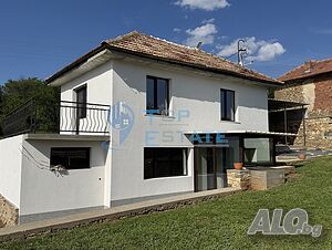 Масивна тухлена къща в с. Вишовград, област Велико Търново 2 - storey 95 sq. m. built-up area 600 sq. m. courtyard | Houses / Villas | Vishovgrad