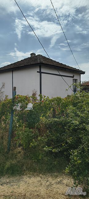 Продава се дворно място с къща в с. Русокастро 1 - storey 59 sq. m. built-up area 820 sq. m. courtyard | Houses / Villas | село Русокастро, община Камено, област Бургас Rusokastro