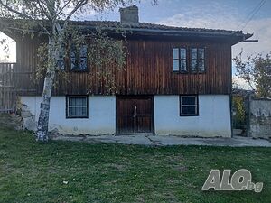 Къща, с. Звезда, Попово, България 2 - storey 180 sq. m. built-up area 1420 sq. m. courtyard | Houses / Villas | Zvezda